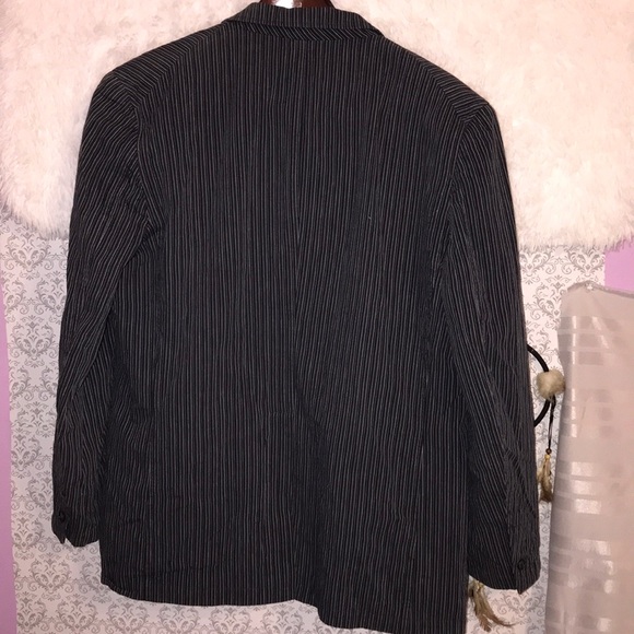 Cezani gently worn men’s blue/grey pinstripejacket - Picture 8 of 9